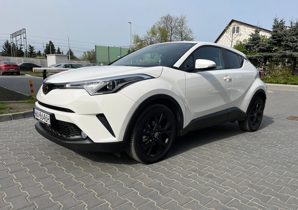 Toyota C-HR cena 74900 przebieg: 67000, rok produkcji 2017 z Warszawa małe 172